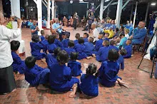 680703 เด็กสมุนพระรามนั่งรถไฟไปปฐมอโศก ร่วมงาน ๙๐ ปี ลุงจำลอง 245.jpeg