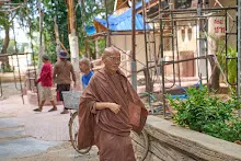 671025 พิธีตอกเสาเข็มแรก สถูปบูชาพ่อครู56.jpg