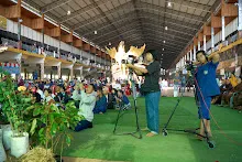 671230 สมุนพระรามแสดงร้องเพลง พิธีเปิดงานเพื่อฟ้าดิน คนมาดูงาน ทำ5ส ทำสวนบ่าย 136.jpg