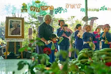 671230 สมุนพระรามแสดงร้องเพลง พิธีเปิดงานเพื่อฟ้าดิน คนมาดูงาน ทำ5ส ทำสวนบ่าย 155.jpg