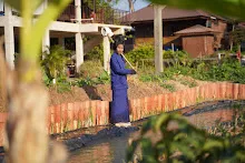 680103 สมุนพระรามดูแลสวนเช้า เย็น เปียหม่องเริ่มทำน้ำตก 64.jpg
