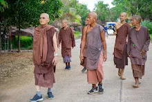 660819 พ่อครูเดินออกกำลังกายเช้า ท่ากกเสียว กับ เด็กสมุนพระราม