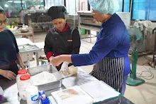 680716 ภาพทำขนมปัง ฐานงานแม่สะอาด Mothers Vegan Bakery 95.JPG