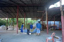 671202 นร.ม.4 และชาวชุมชน ช่วยกันฟาดข้าวที่โรงสีบุญคุณข้าว 4.jpg