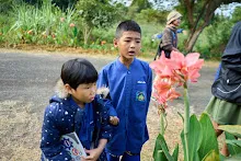 671228 สมุนพระรามเข้าค่าย เรียนการปรับปรุงพันธุ์พุทธรักษา เล่นเกมกินวิบาก พาทัวร์รถราง 21.jpg