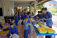 680124 ดอกไม้ที่สวนครอบครัวน่ารัก วันเกิด ดช.ชนะชัย 53.jpg
