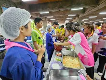680529 อบรมนักเรียน รร.ขวาวใหญ่วิทยา เรียนรู้การทำอาหารมังสวิรัติ เมนูส้มตำ 56.jpeg