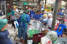 680629 สมุนพระราม ฝึกพาณิชย์บุญนิยม ขายสินค้า อุทยานบุญนิยม 4-2568 295.jpeg