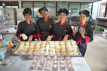 680716 ภาพทำขนมปัง ฐานงานแม่สะอาด Mothers Vegan Bakery 143.JPG
