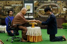 680411 พิธีรับกลด รุ่น กราบลาหลวงปู 48.jpeg