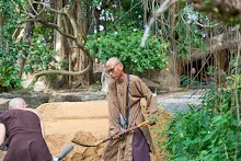 671025 พิธีตอกเสาเข็มแรก สถูปบูชาพ่อครู57.jpg