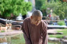 671022 สมณะขัดลานสะโพ8.jpg