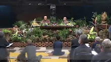 สื่อธรรมะพ่อครู ตอน ทางเดิน 2 อย่าง โลกุตระกับโลกียะ.mp4