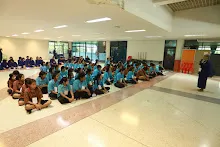 680528 อบรมนักเรียน รร.ขวาวใหญ่วิทยา ชมคลิปชีวิตร่ำให้ คลิปแนะนำชุมชน 10.JPG
