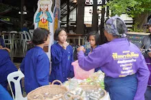680720 สมุนพระราม ฝึกพาณิชย์บุญนิยม ขายสินค้า อุทยานบุญนิยม 6-2568 464.JPG