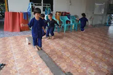 680625 เด็กสมุนพระรามอนุบาล ฝึกเล่นทรงตัว 8.JPG