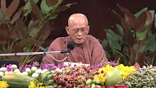 631211  สื่อธรรมะพ่อครู ตอน นั่งหลับตาคือการปฏิบัติผิด หลวงปู่มั่นก็ปฏิบัติผิด  -_.mp4