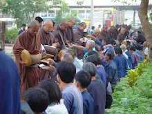 พท+สมณะบิณฑ์ที่งานชุมนุม (71).JPG