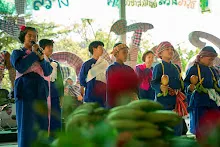 671230 สมุนพระรามแสดงร้องเพลง พิธีเปิดงานเพื่อฟ้าดิน คนมาดูงาน ทำ5ส ทำสวนบ่าย 153.jpg