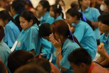 680528 อบรมนักเรียน รร.ขวาวใหญ่วิทยา ชมคลิปชีวิตร่ำให้ คลิปแนะนำชุมชน 40.JPG