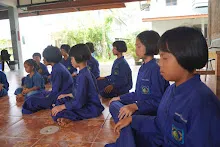 680527 ป.ต้น-อนุบาล เคารพธงชาติ ป.ปลาย กิจกรรม ถาคเช้า ก่อนไปกินข้าวศาลาฯ 115.jpeg