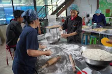 680716 ภาพทำขนมปัง ฐานงานแม่สะอาด Mothers Vegan Bakery 428.JPG
