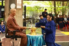 680519 พิธีรับชุดนักเรียนสัมมาสิกขาราชธานีอโศก ม.1 ม.4  74.JPG