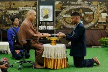 680411 พิธีรับกลด รุ่น กราบลาหลวงปู 34.jpeg