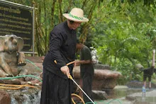 680511 ภาพโฮมแฮงขัดนำตกองค์พระพุทธธาในวันวิสาขฯ 101.jpeg
