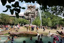 680414 คนมาเที่ยวน้ำตกผาแหงน  30.jpeg