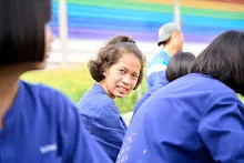 680224 วันบวร ชาวชุมชนสีแดง และ นร.ม.1 ปลูกหัวไชเท้า 164.jpg