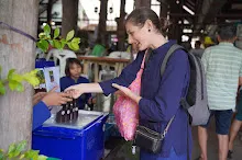 680629 สมุนพระราม ฝึกพาณิชย์บุญนิยม ขายสินค้า อุทยานบุญนิยม 4-2568 215.jpeg
