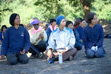 671111 ลงงานวันบวร สวน 255 ปลูกกระเทียม 146.jpg