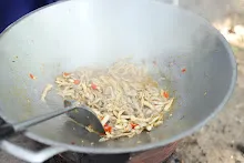 671115 ค่ายเปิดเทอมนักเรียนสัมมาฯ ฝึกทำอาหารและกินข้าว  106.JPG