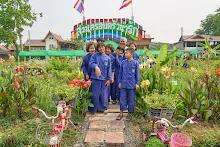 680329 นร.ป.6 ถ่ายภาพกับอ.ชำนิ 4.jpg