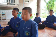 680527 ป.ต้น-อนุบาล เคารพธงชาติ ป.ปลาย กิจกรรม ถาคเช้า ก่อนไปกินข้าวศาลาฯ 143.jpeg