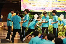 680528 อบรมนักเรียน รร.ขวาวใหญ่วิทยา เรียนรู้การกราบ ไหว้ สันทนาการ 10.JPG