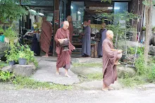 680720 สมุนพระราม ฝึกพาณิชย์บุญนิยม ขายสินค้า อุทยานบุญนิยม 6-2568 254.JPG
