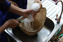 671115 ค่ายเปิดเทอมนักเรียนสัมมาฯ ฝึกทำอาหารและกินข้าว  68.JPG