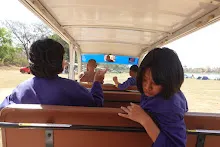 680202 สสธ.ม.3 ฝึกหัดเพาะชำต้นไม้แบบควบแน่น ไปสวนไวพลัง 350.JPG