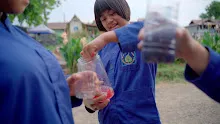 680308 สมุนพระราม ทดสอบ pH ของดินด้วยน้ำสะกัดดอกอัญชัน 40.jpg