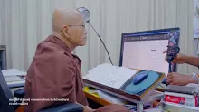 641114 พ่อครูให้กำลังใจแม่ตู้ แม่ของตาลเรืองตะวัน ที่ป่วยหนักมาก.mp4
