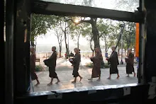 เดินบิณฑ์รอบสนามหลวง (53).JPG