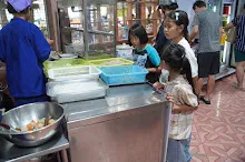 680629 สมุนพระราม ฝึกพาณิชย์บุญนิยม ขายสินค้า อุทยานบุญนิยม 4-2568 270.jpeg