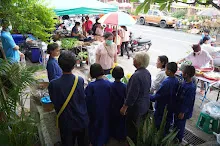 680629 สมุนพระราม ฝึกพาณิชย์บุญนิยม ขายสินค้า อุทยานบุญนิยม 4-2568 108.jpeg