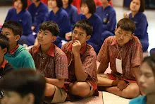 680528 อบรมนักเรียน รร.ขวาวใหญ่วิทยา ชมคลิปชีวิตร่ำให้ คลิปแนะนำชุมชน 28.JPG