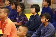 680519 พิธีรับชุดนักเรียนสัมมาสิกขาราชธานีอโศก ม.1 ม.4  51.JPG