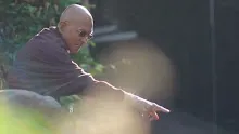สื่อธรรมะพ่อครู(การเมืองบุญนิยม) ตอน ชุมนุมด้วยความสงบ สยบความรุนแรง.mp4