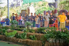 671230 สมุนพระรามแสดงร้องเพลง พิธีเปิดงานเพื่อฟ้าดิน คนมาดูงาน ทำ5ส ทำสวนบ่าย 240.jpg