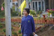 680107 สมุนพระรามดูแลสวนเช้า 13.JPG